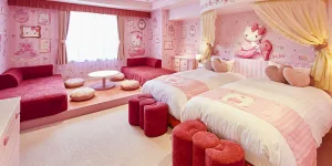 Hello Kitty: Keio Plaza Hotel Hachioji 01