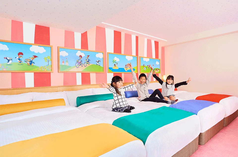 Woody Woodpecker themed bedroom at Rihga Royal Hotel Osaka with character-inspired bed and wall art